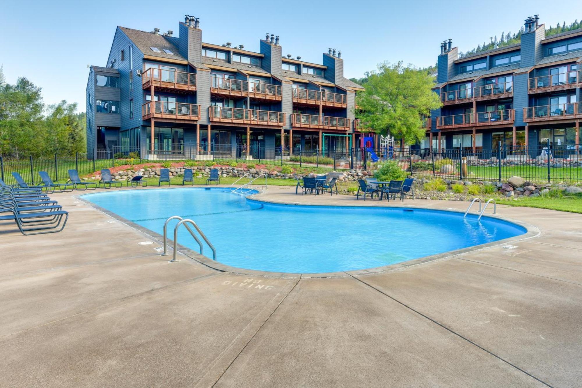 Cozy Alpine Escape Ski-In&Out at Lutsen Mtns Exterior foto