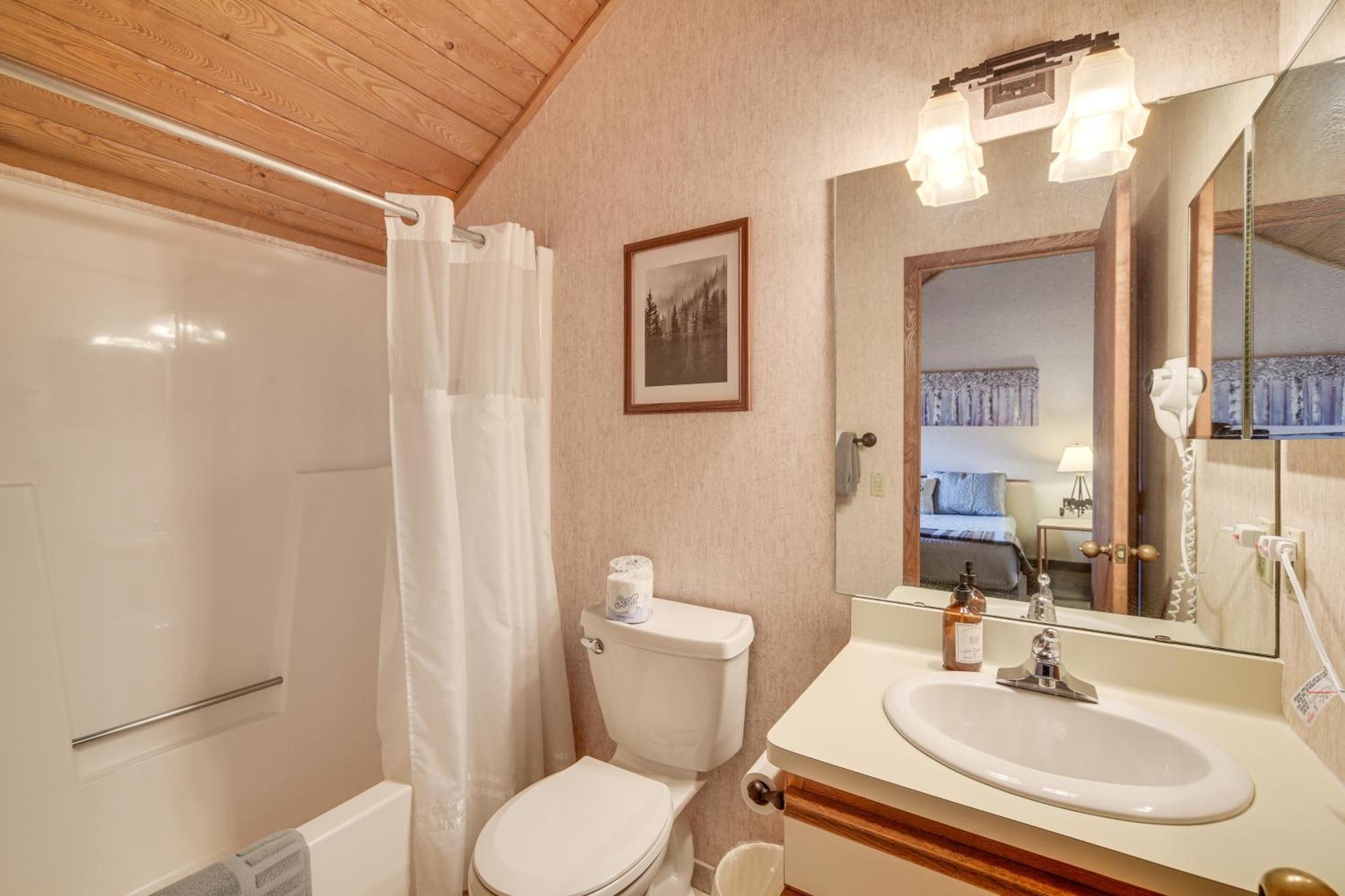 Cozy Alpine Escape Ski-In&Out at Lutsen Mtns Exterior foto
