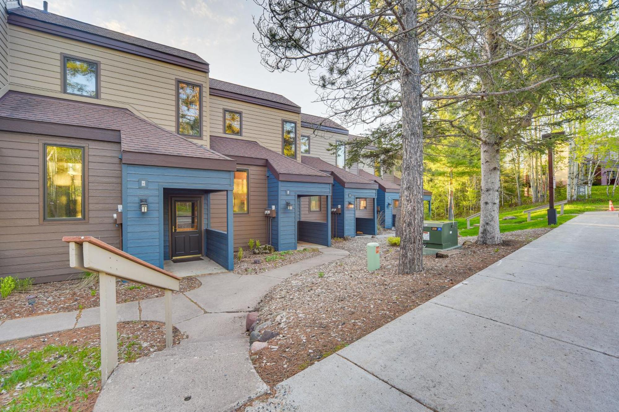 Cozy Alpine Escape Ski-In&Out at Lutsen Mtns Exterior foto