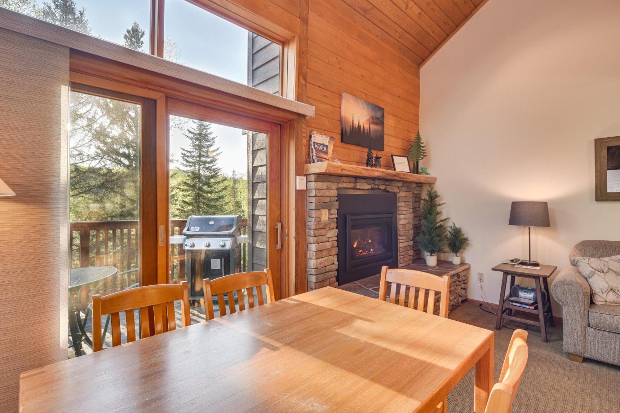 Cozy Alpine Escape Ski-In&Out at Lutsen Mtns Exterior foto